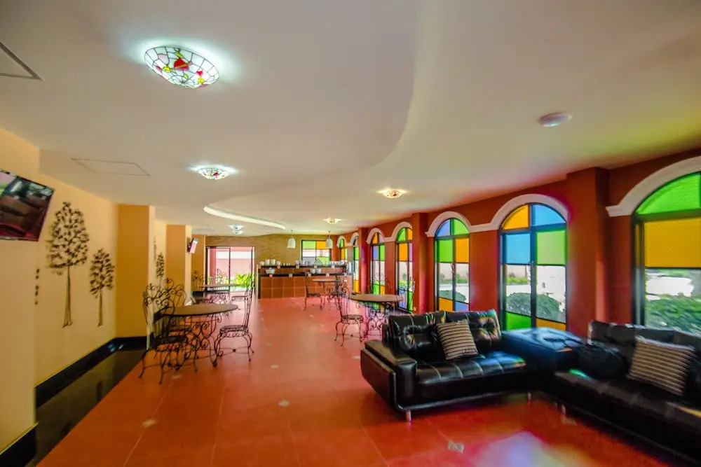 Maladee Hotel