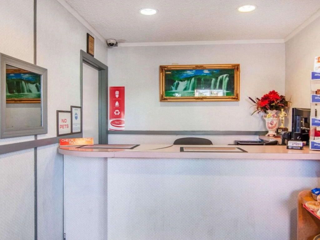 Motel 6 Portland OR Southeast