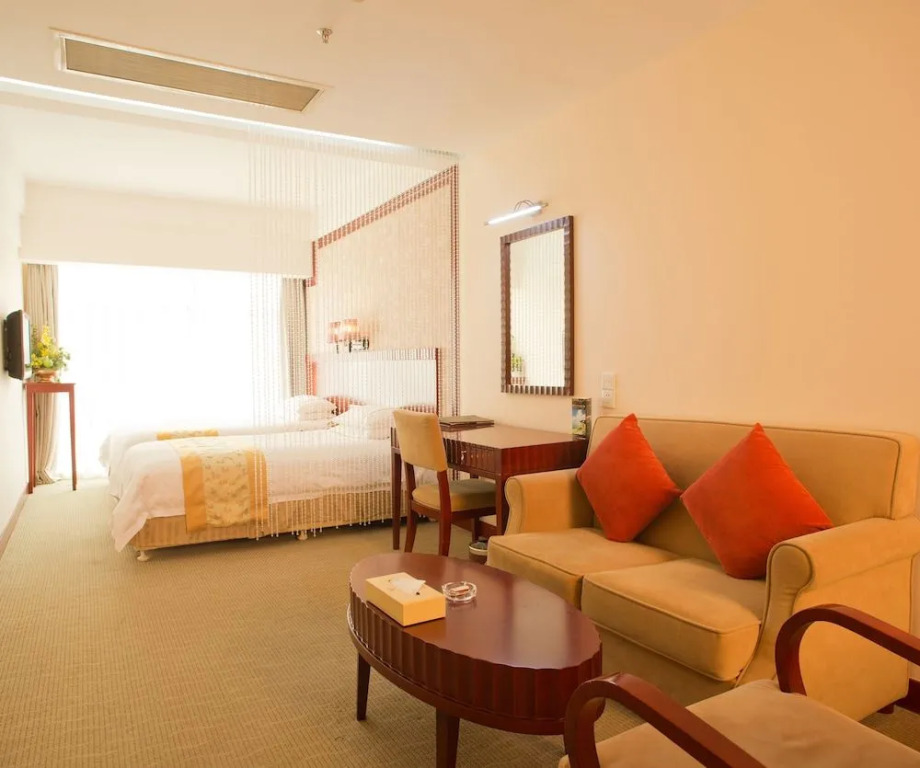 Silver Hotel