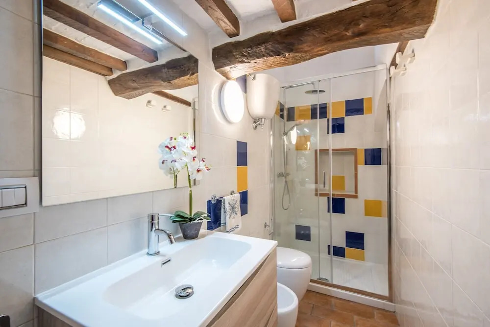 Apartment in the Heart of Radicondoli With Views Over the Hills and Wi-fi