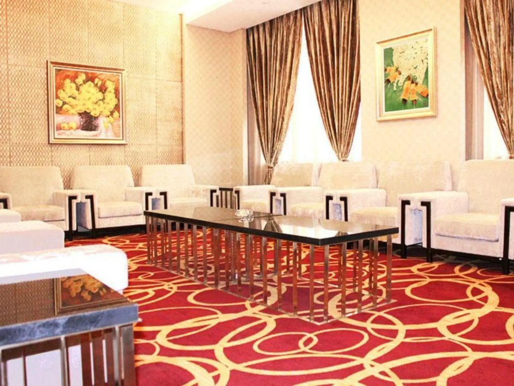 Jinlong Yufeng Hotel