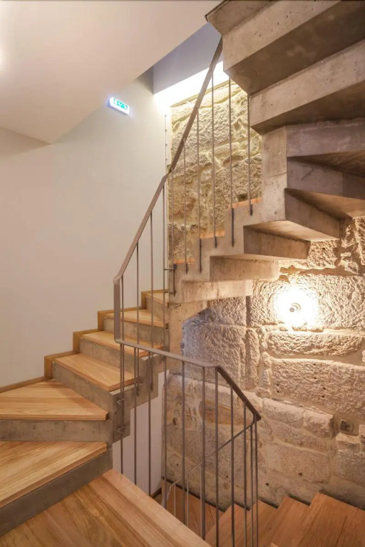 1872 River House by Olivia