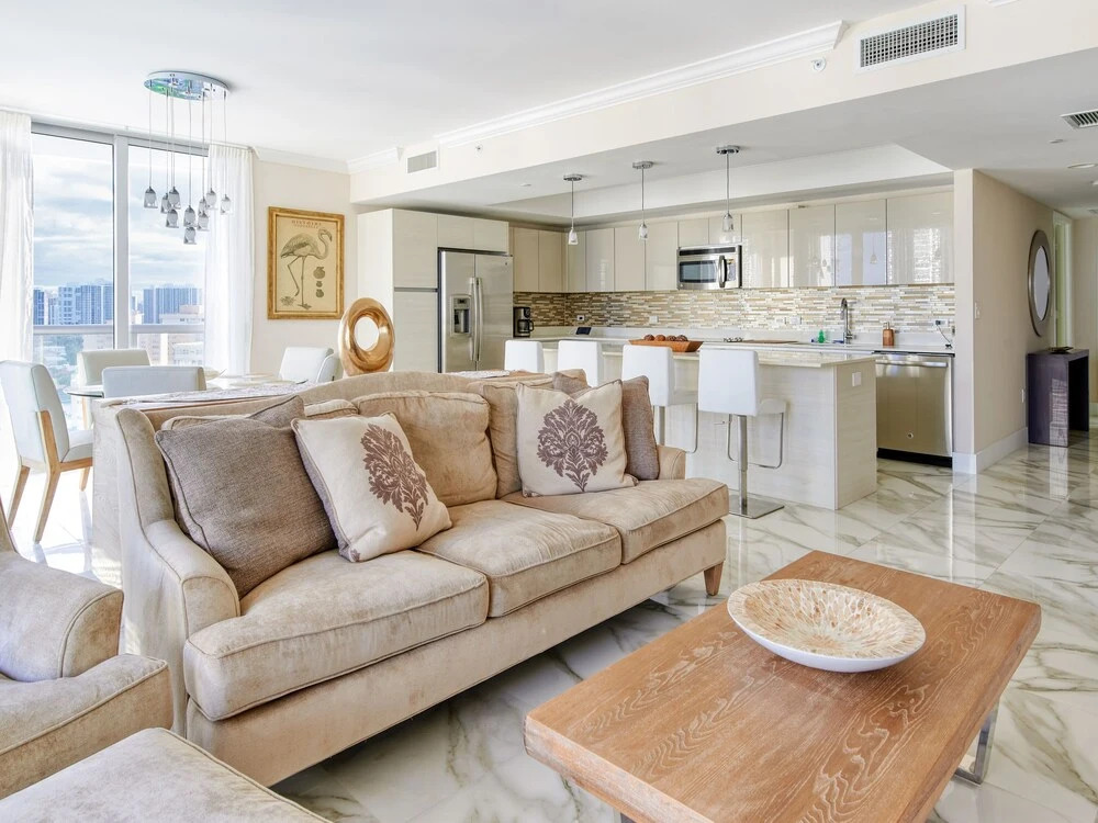 New Listing! Luxe Beach Dream W/ Infinity Pool 3 Bedroom Condo