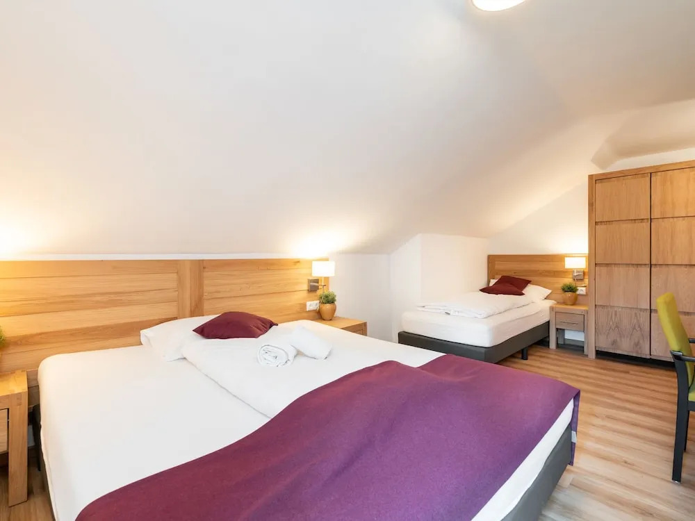 Spacious Chalet in Zell am See Near the Lake