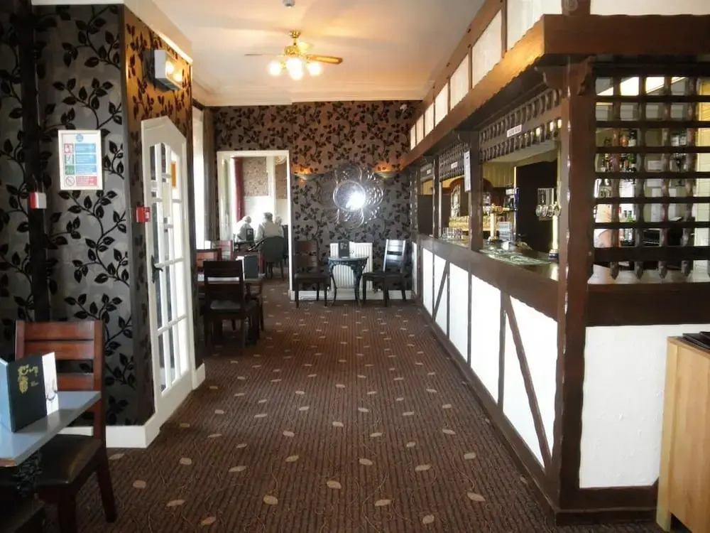 Queens Lodge