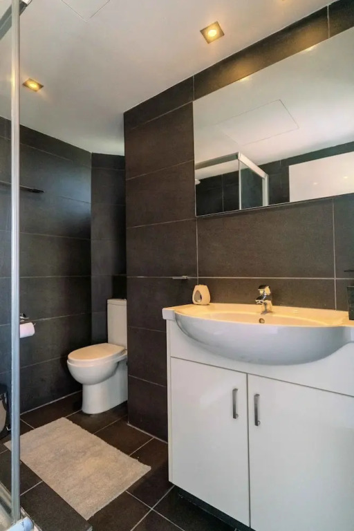 Chic City Center Stay With Stunning View