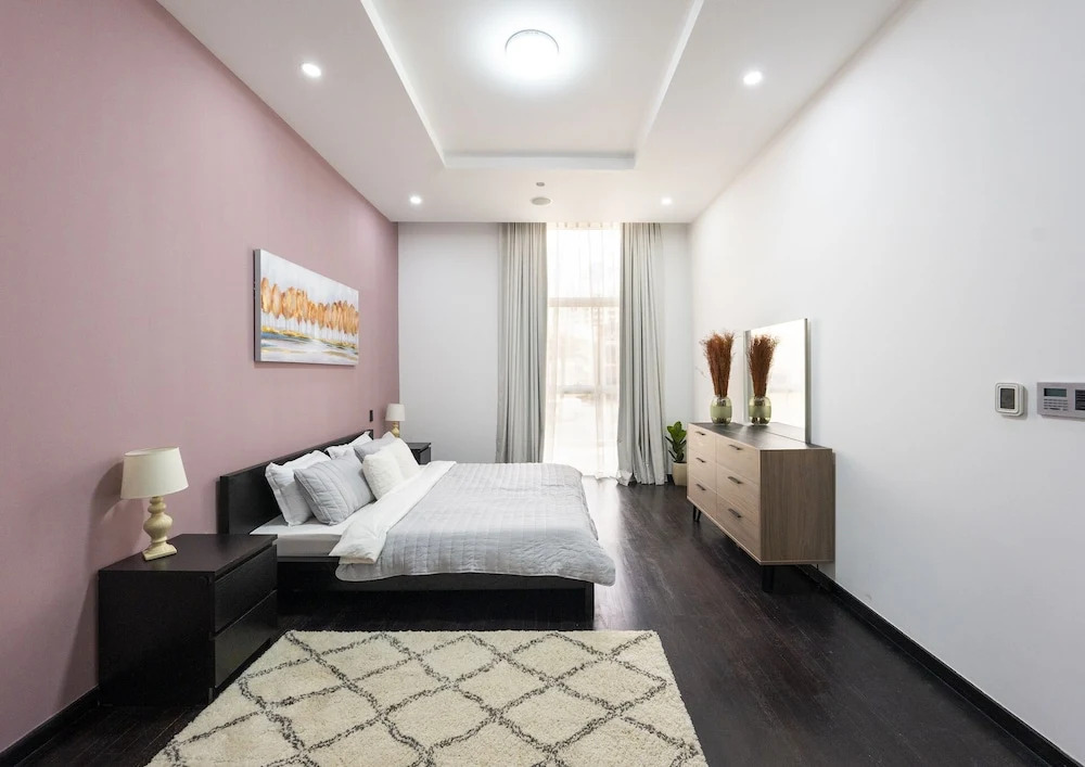 Modern beachfront 1BR apartment