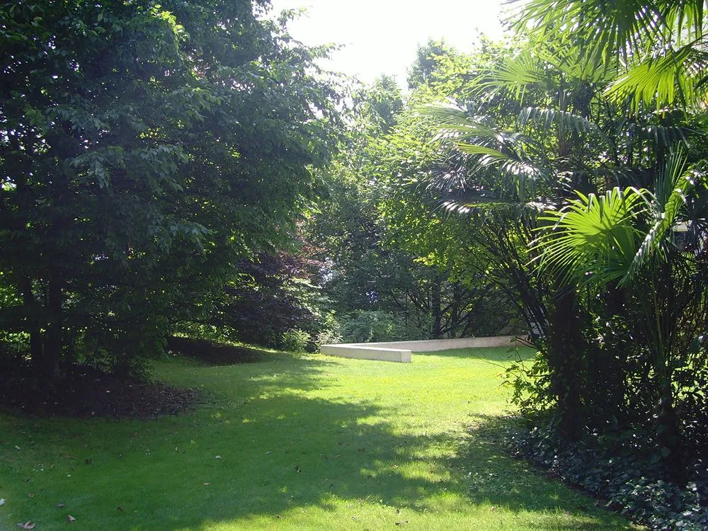 Maraini Resort