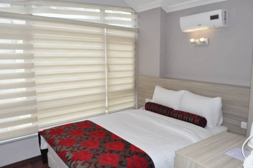 Apartment w/ New Furnitures Next to Istiklal Street and Taksim Square