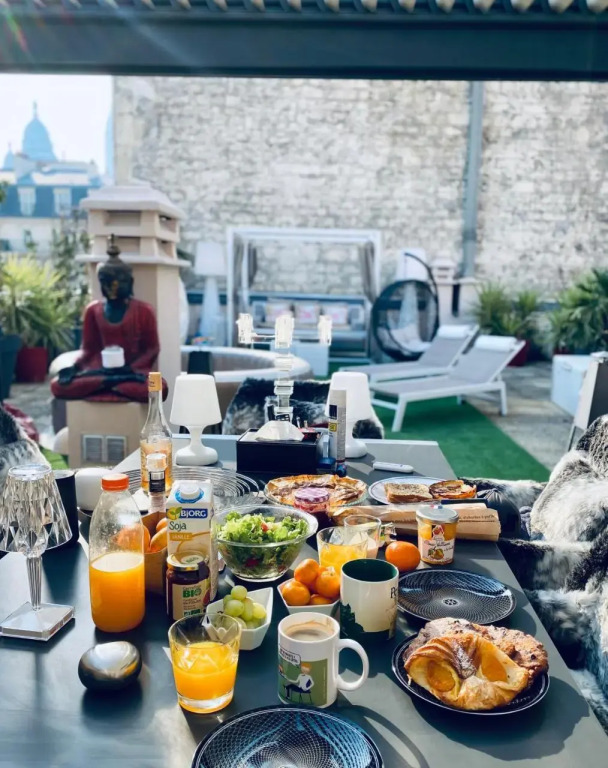 LUXURY FLAT WITH ROOFTOP TERRACE - Paris 18