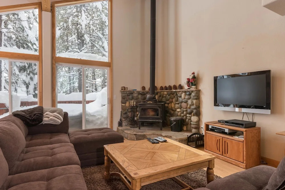 Tahoe Donner Home - Walk to Trout Creek by RedAwning