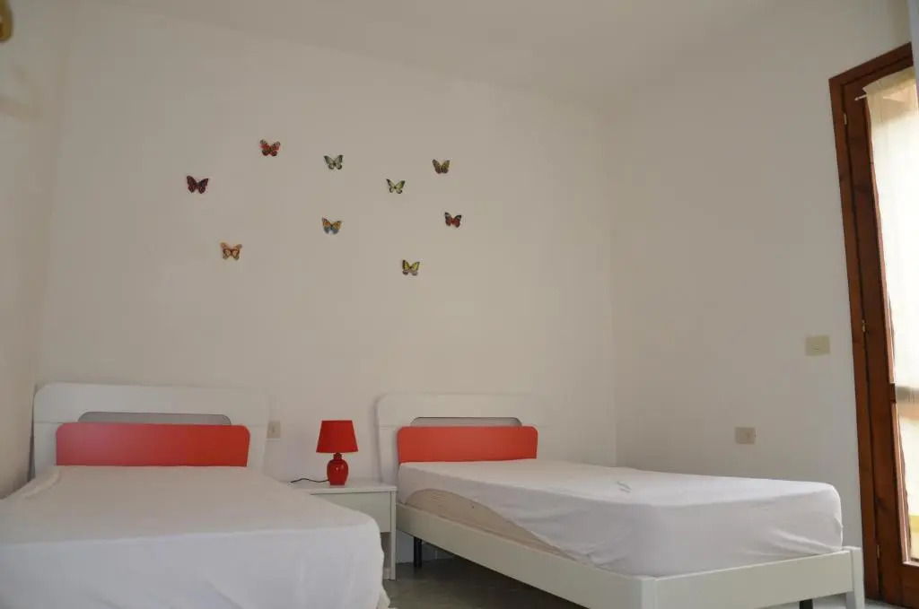 Trilocale con Ampia Terrazza con Vista Mare a 1 5 km Dalle Spiagge Budoni Fbu-bald01