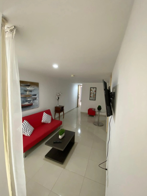 Apto 2 habitaciones bien ubicado