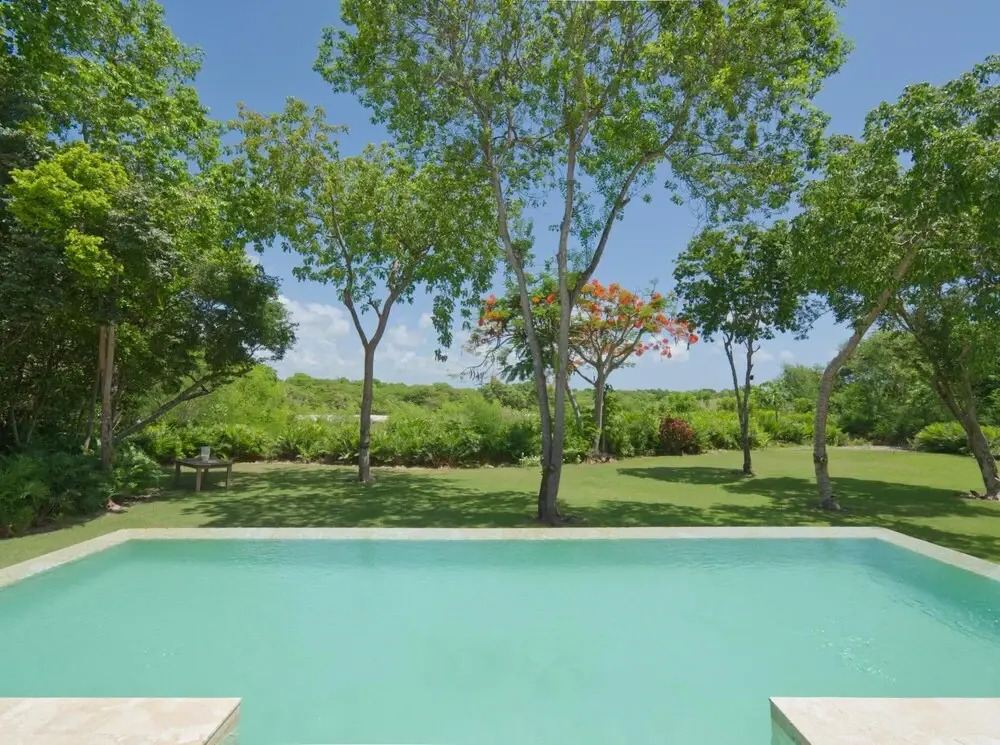 Amazing 4-bedroom Tropical Villa With Private Pool and Golf Course View at Luxury Resort
