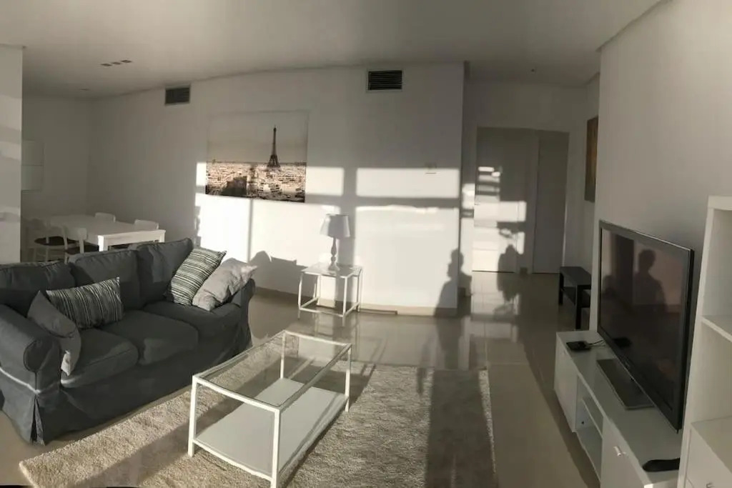 Tower's Flat 4 on the 30th floor +wifi +digital tv