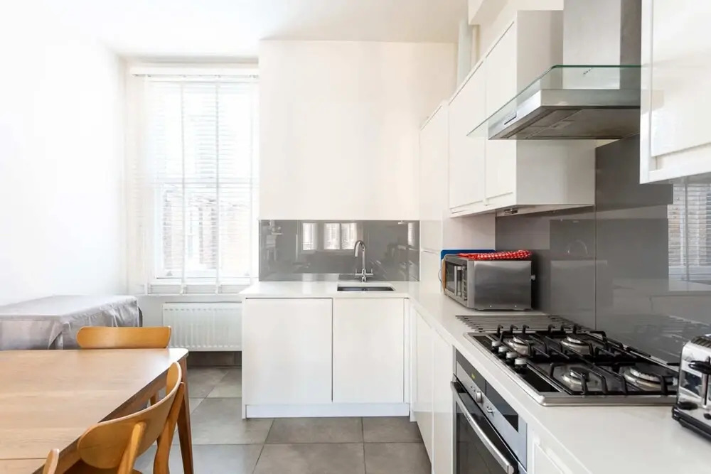 Spacious Apartment Near Portobello Road