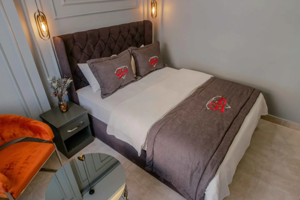 Ruby Hotel