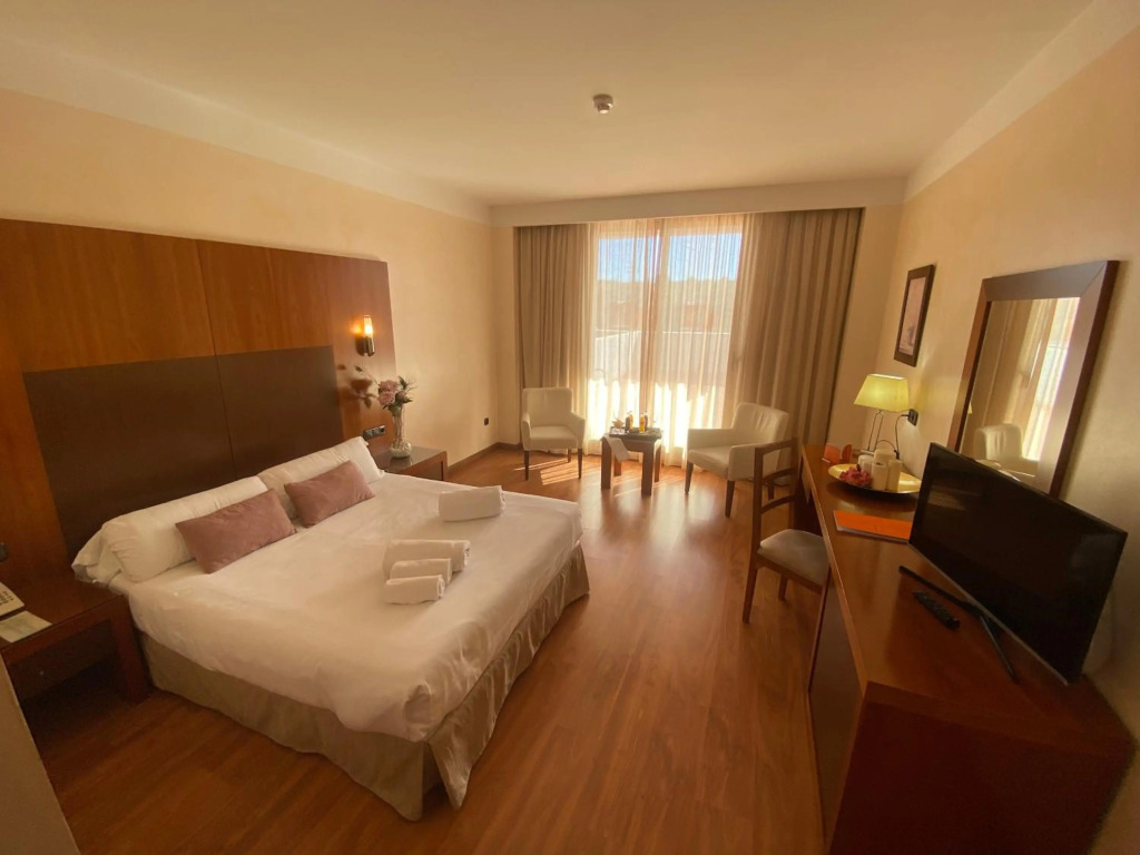 Hotel Montera Plaza