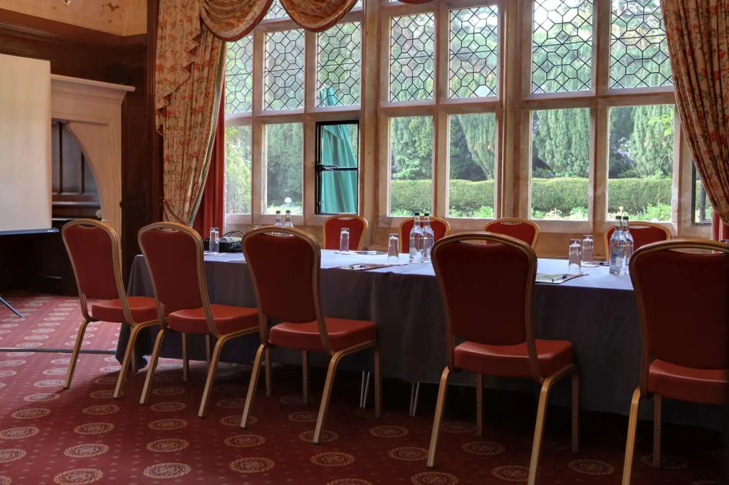 Best Western PLUS Grims Dyke Hotel