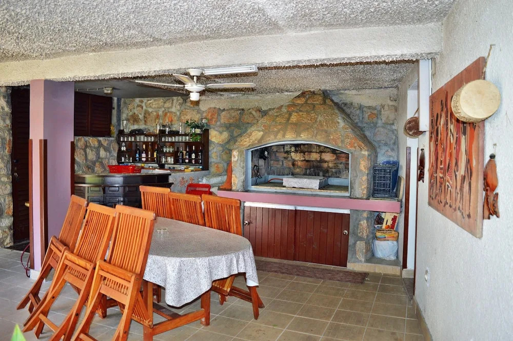 Apartments Savarin 550