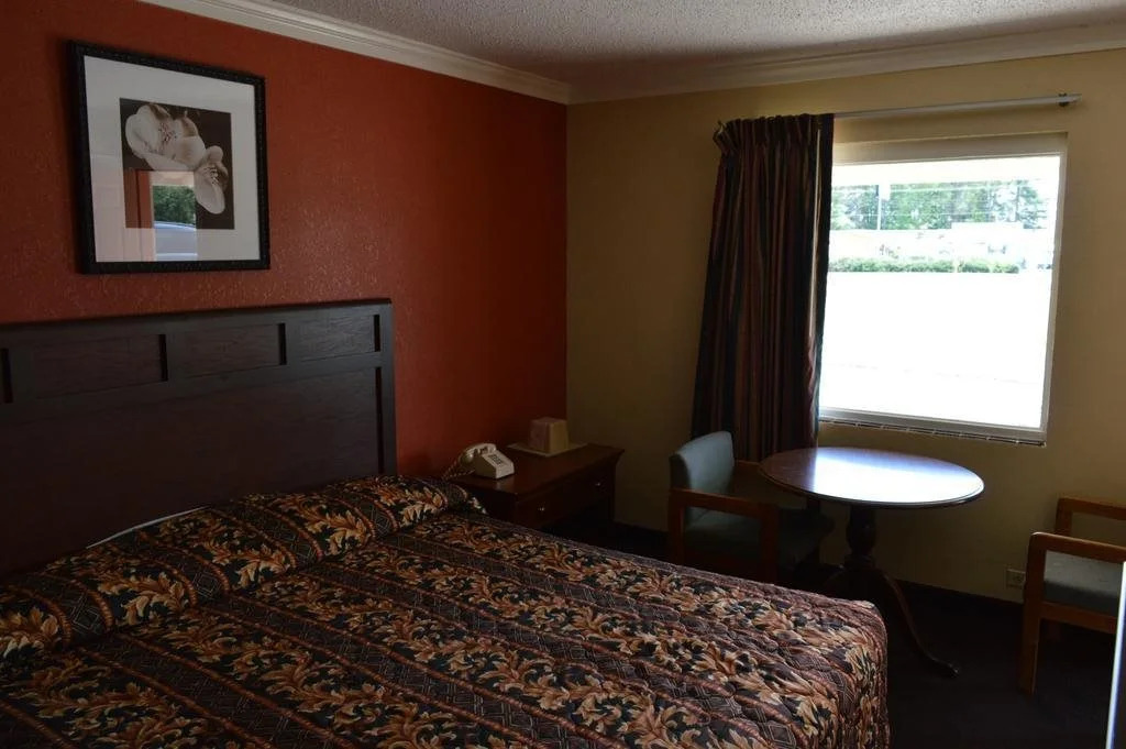 Regency Inn - Lexington