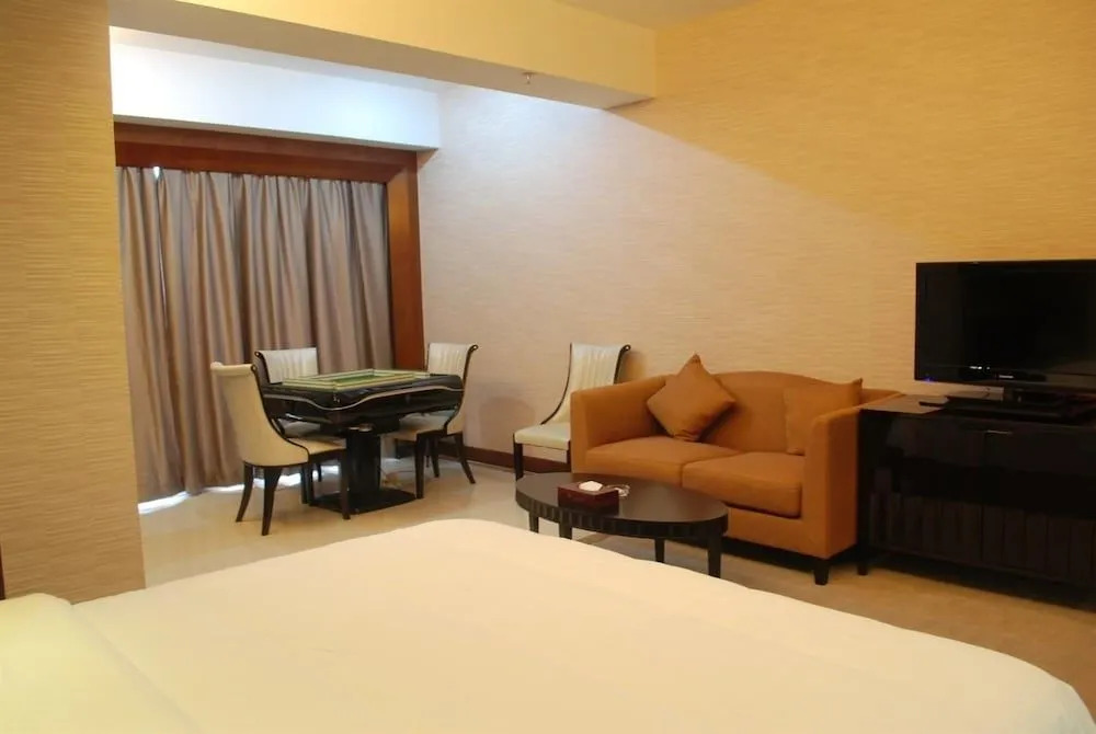 Jihua Business Hotel