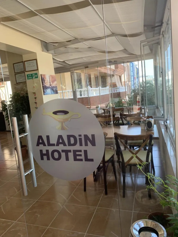 Aladin Hotel