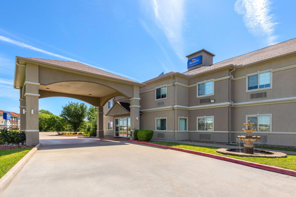 Baymont by Wyndham Texas City