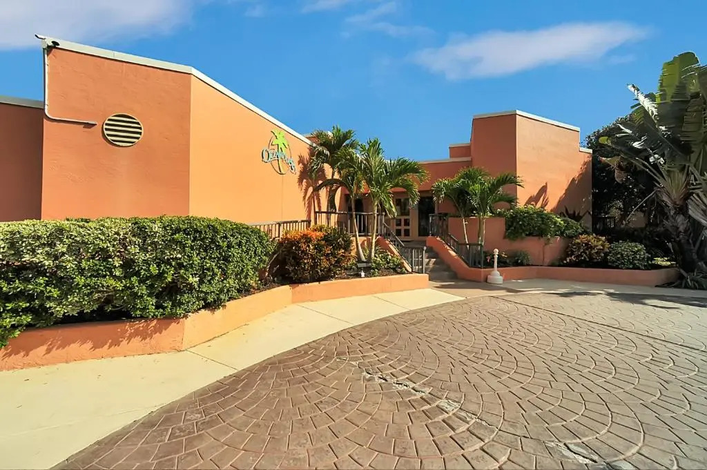 Oceanique Resort