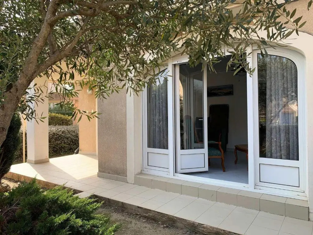 Appartement Bouzigues, 2 pièces, 4 personnes - FR-1-604-13