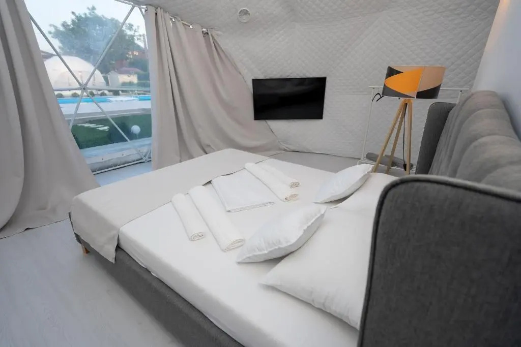 Seagloo Glamping