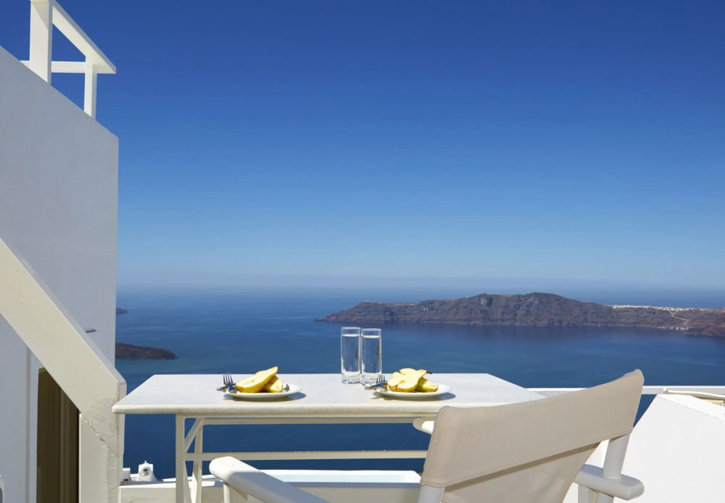 Whitedeck Santorini