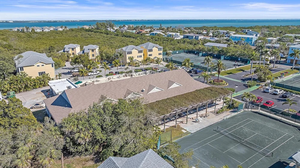 Surf And Turf At Cedars East 2 Bedroom Townhouse by RedAwning