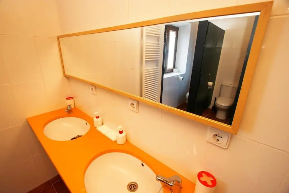 Albergue de La Estación del Río Lobos