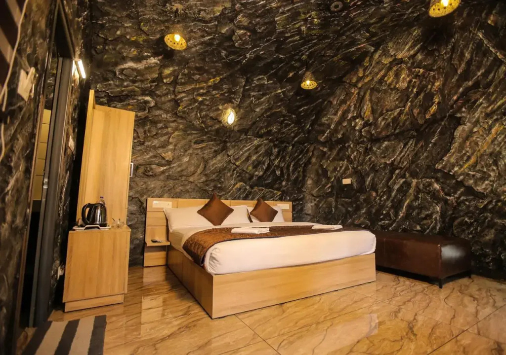 5 BHK Homestay in Odappallam, Wayanad, by GuestHouser (ACC3)