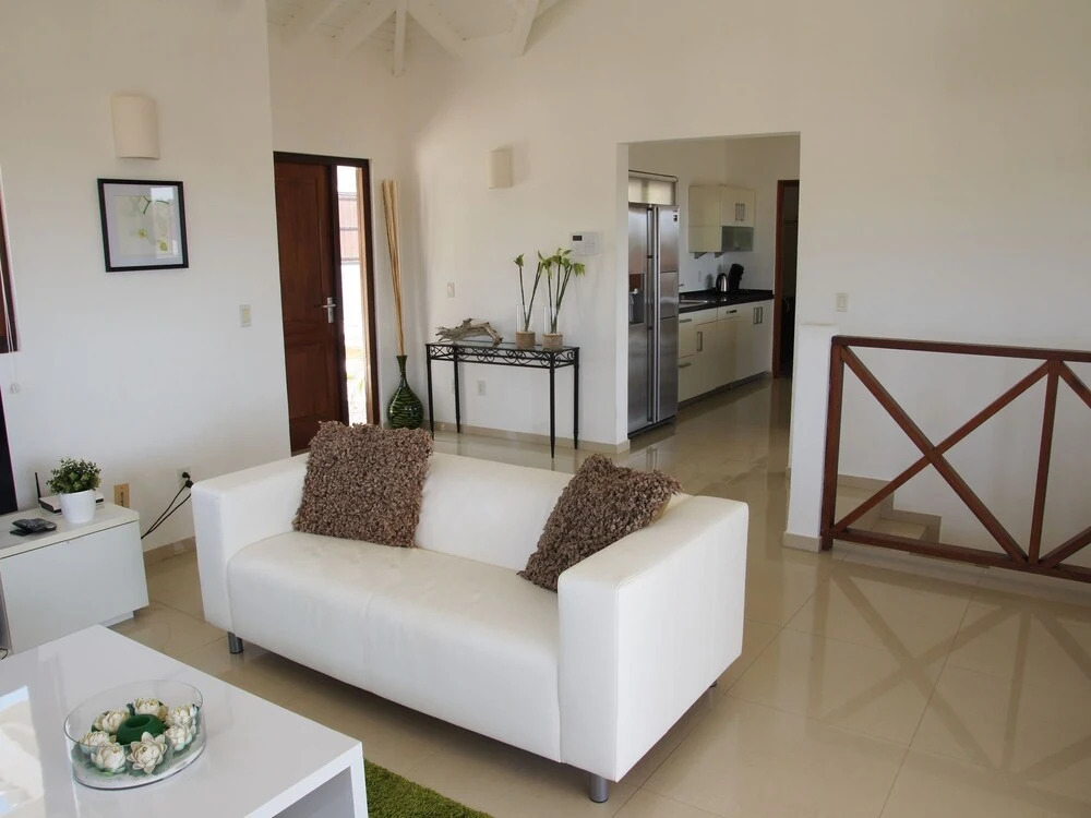 Spacious Villa With Phenomenal Views, Walking Distance to the Beach