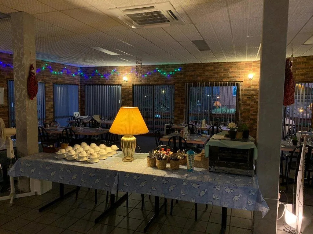 Mountain Creek Motel Bar & Restaurant