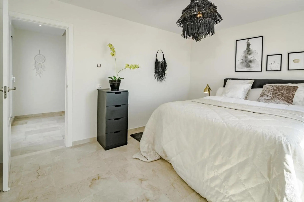 AR23- 3 bedroom apartment amazing views