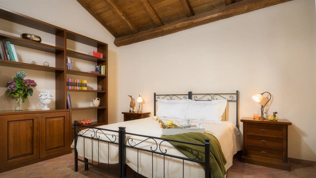 Casale del Castagneto 8, Emma Villas