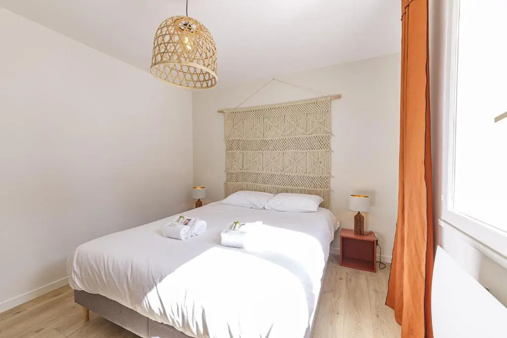 Maison moderne 8p avec double salon - Arzon