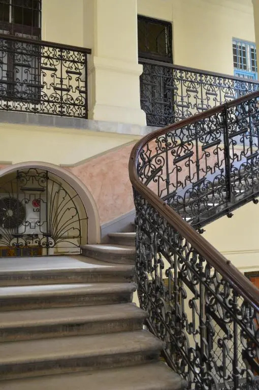 Synagogue Central Guest House