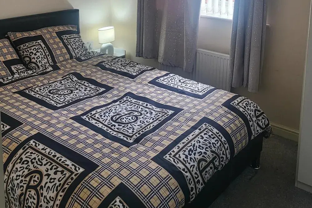 Bolton-2bedroom-2bathroom-parking