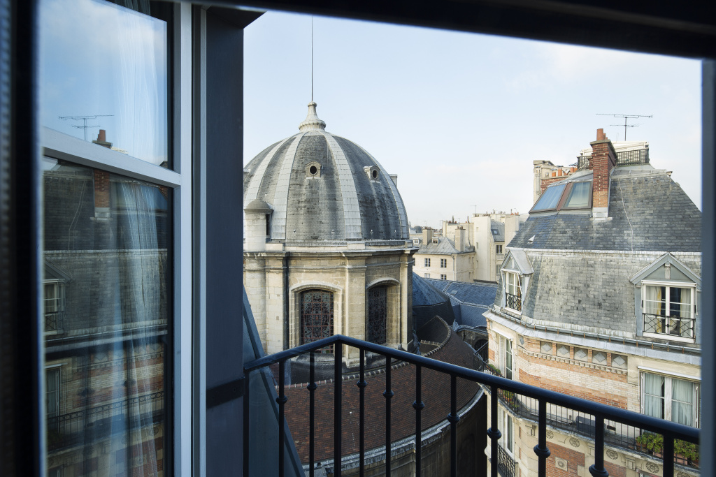 Hotel Lumen Paris Louvre