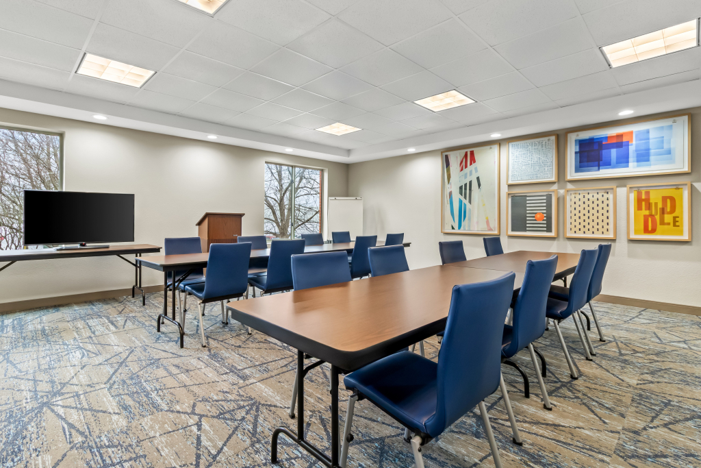 Holiday Inn Express & Suites Hebron - Cincinnati Airport by IHG