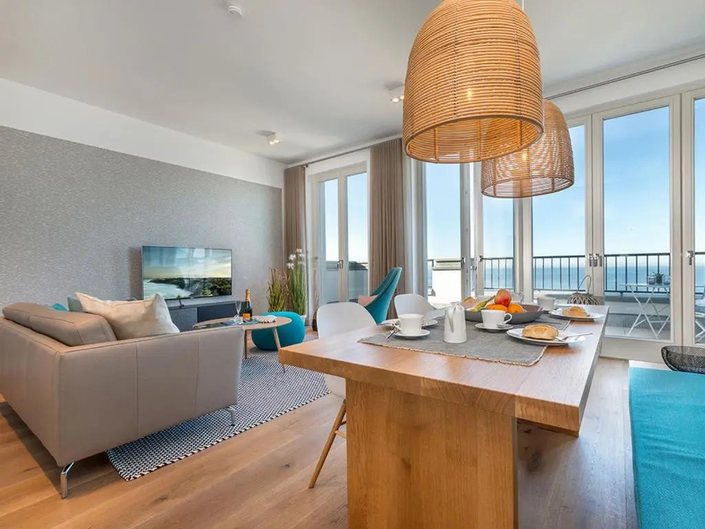 "FIRST" Sellin F645 Meerblick-Suite "View" im fünften OG