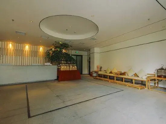 Zhengzhou Lanyu Foot Bath Boutique Hotel (Zhongzhou Avenue Dongfeng Road)