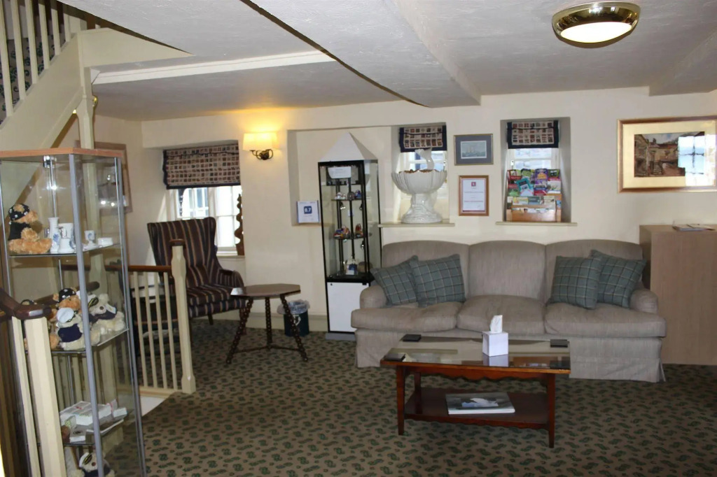 Red Lion Hotel
