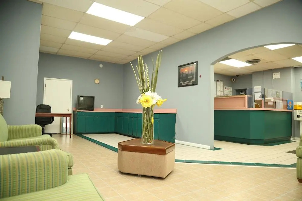 Economy Inn Hotel