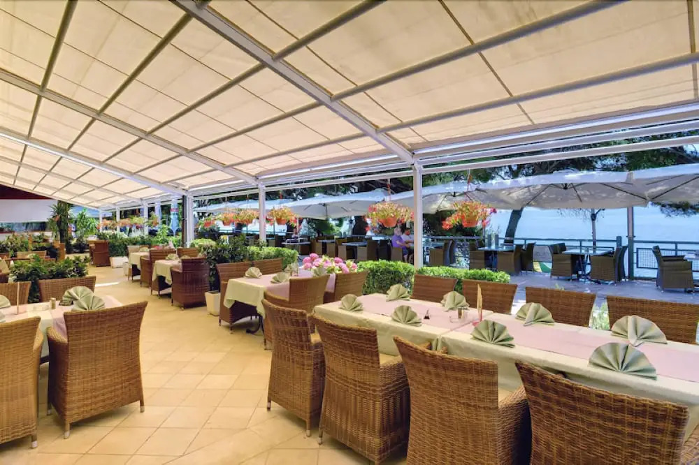 Zlatni Rat Beach Resort