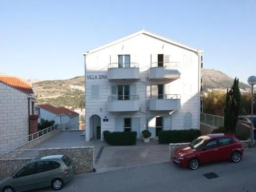 Villa Era